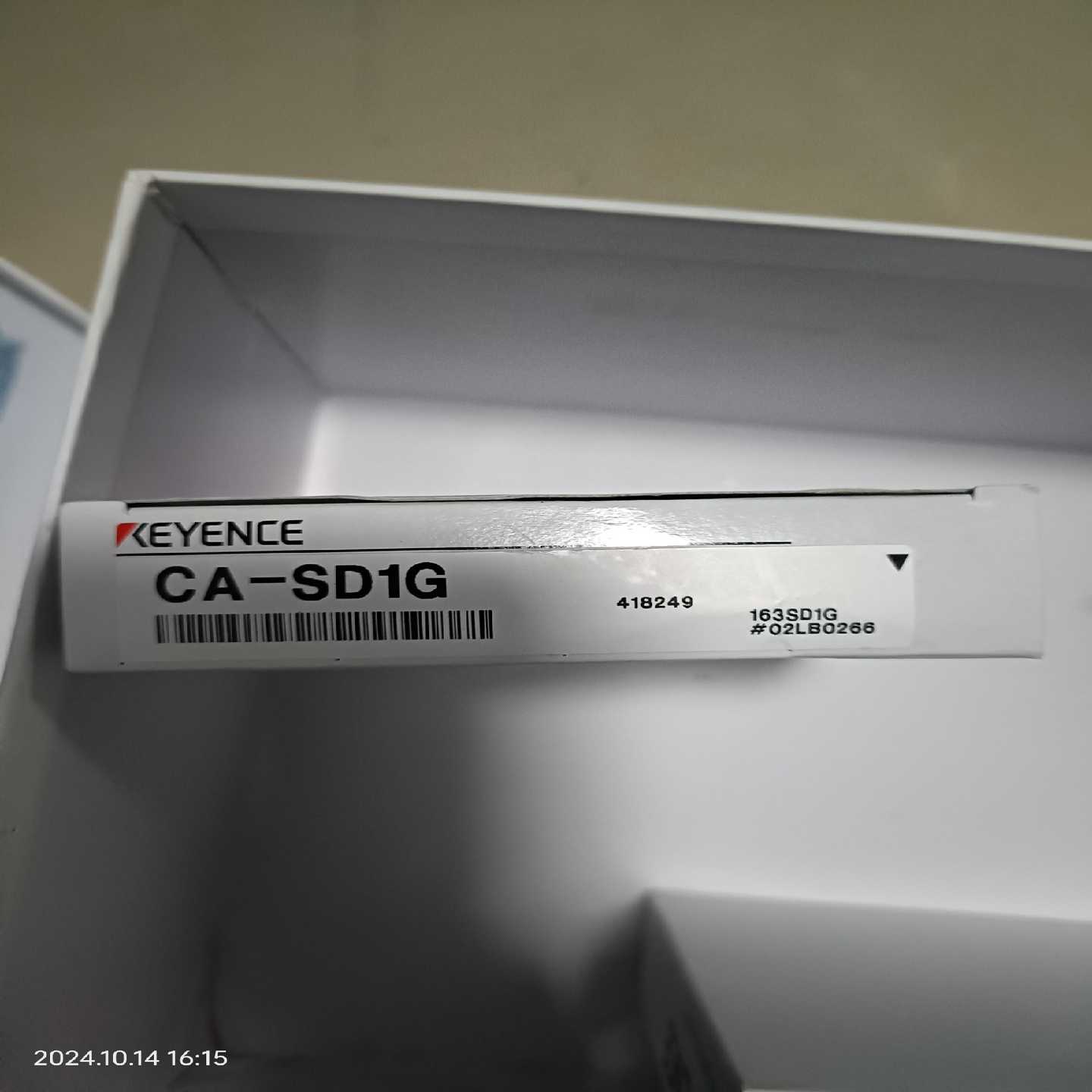 询价内存卡ca-sd1g，实物图就一个