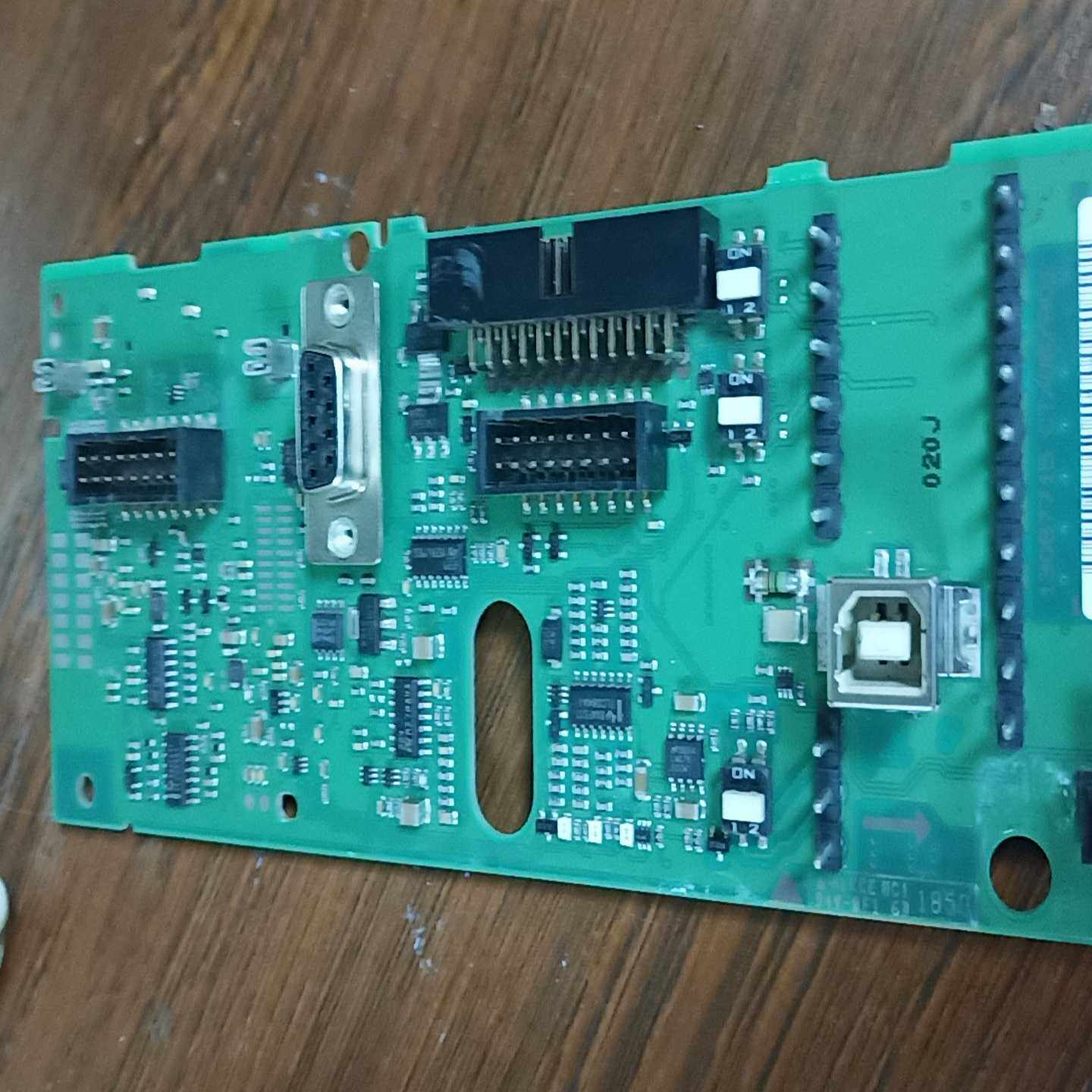 丹佛斯FC302变频器，130B7715A2/08/R【询价】