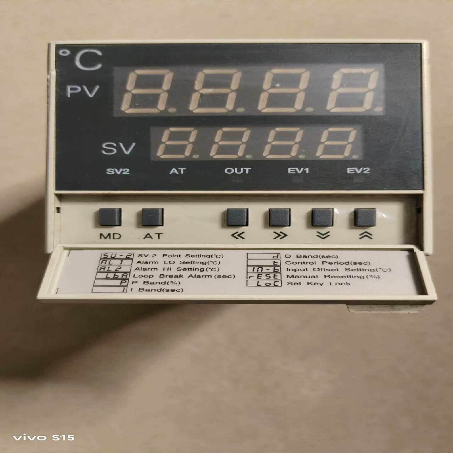 奥托尼克斯TZ4M-14R温度控制器功能正常如询价