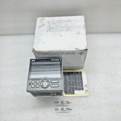 Contrleur Numrique Indicateur De Temprature YOKOGAWA UT55A00