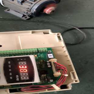 明明电子 380V 台达变频器B系列 7.5HP 给你正常 5.5kw