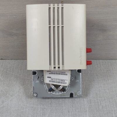 HONEYWELL W7751H 2025 EXCEL 10 SMART VAV ACTUATOR 24VAC  WO