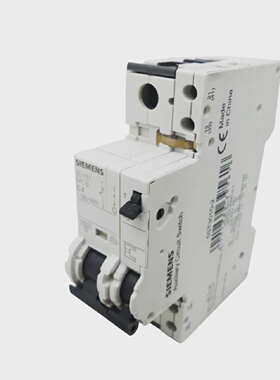 议价5Sy61047 5Sy6 1047 Leitungsschutzschalter  5St30102 Used