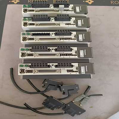 松下A5伺服电机驱动器MBDKT2510CA1  4台--议价商品