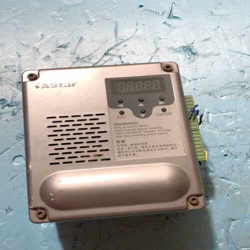 新时达奥沙门机变频器AStar-S220P4A2。0.4K