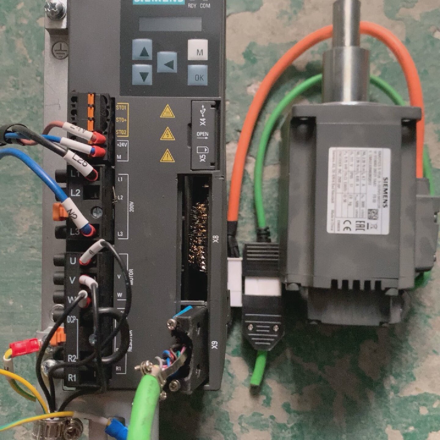 6SL3210-5FB10-8UA0 1FL6042-2AF询价