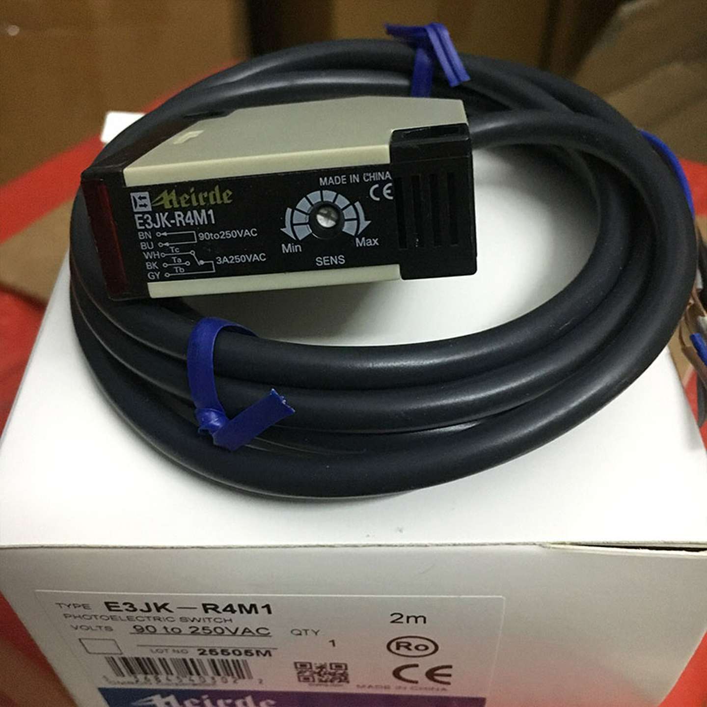 议价-美尔德光电开关E3JK-R4M1镜面反射型AC220V2米