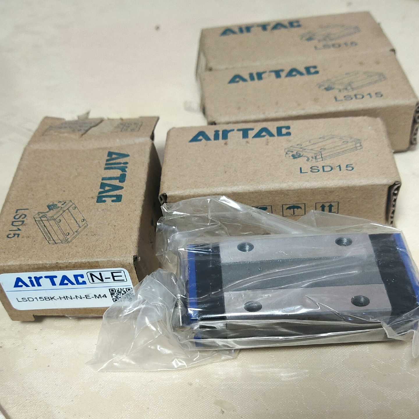 询价亚德客AIRTAC亚德客直线导轨线轨滑块滑轨LSD15BK-