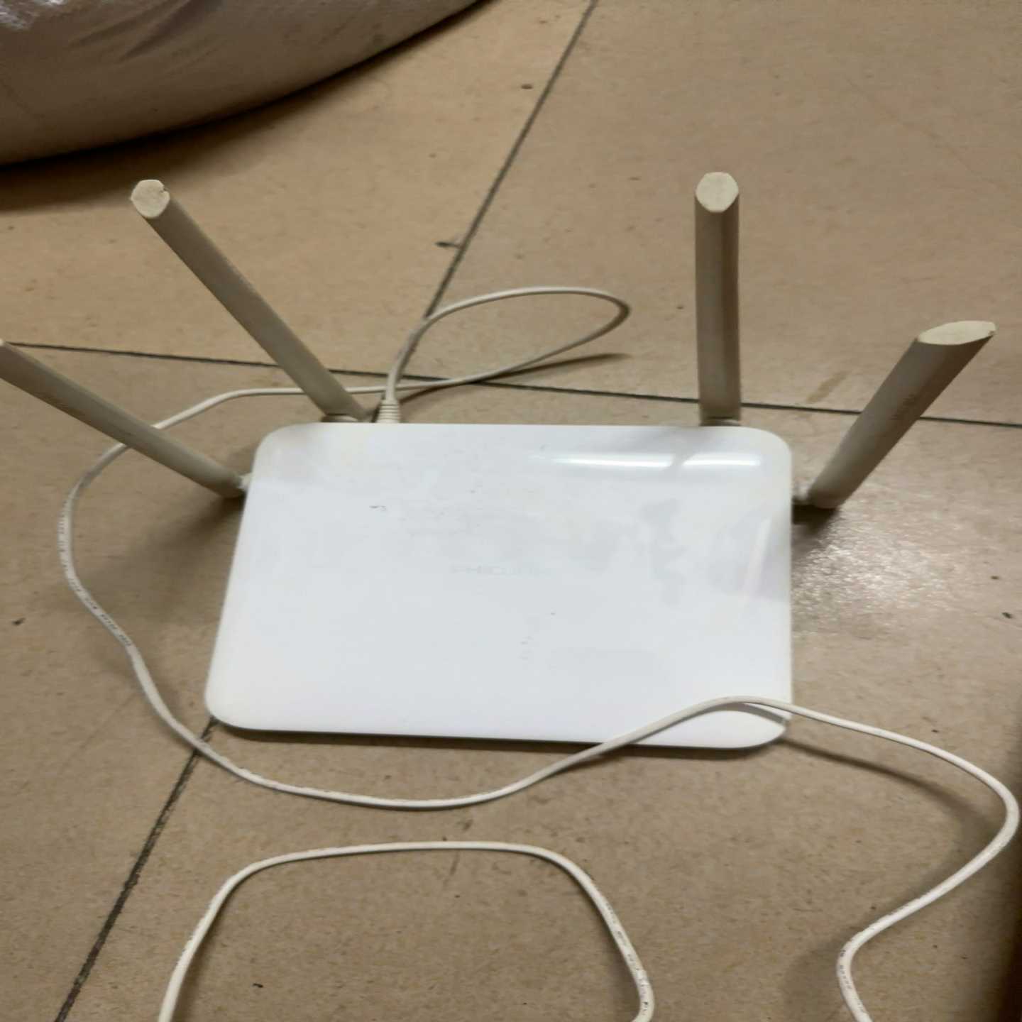 议价裴讯路由器带走不退哈现货/维修