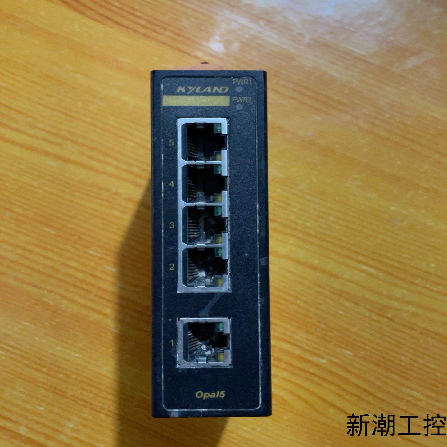 东土交换机Opal5-5T有粉尘没弄干净议价商品