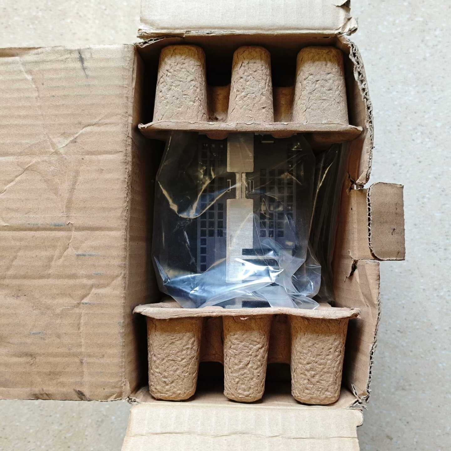 正弦伺服驱动器EA180-6R2-2AS库存，实物拍询价