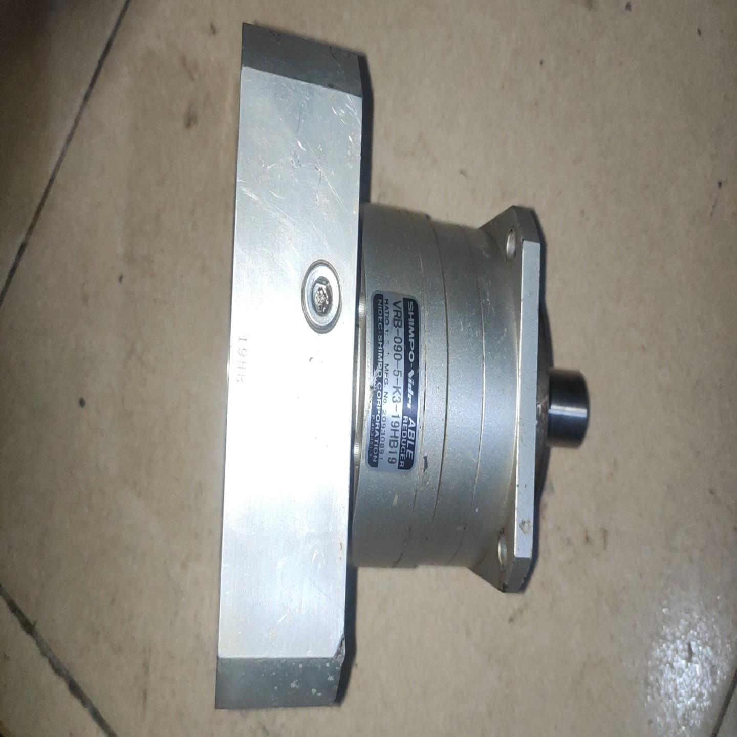 新宝减速机VRB-090-5-K3-19HB19一台-议价