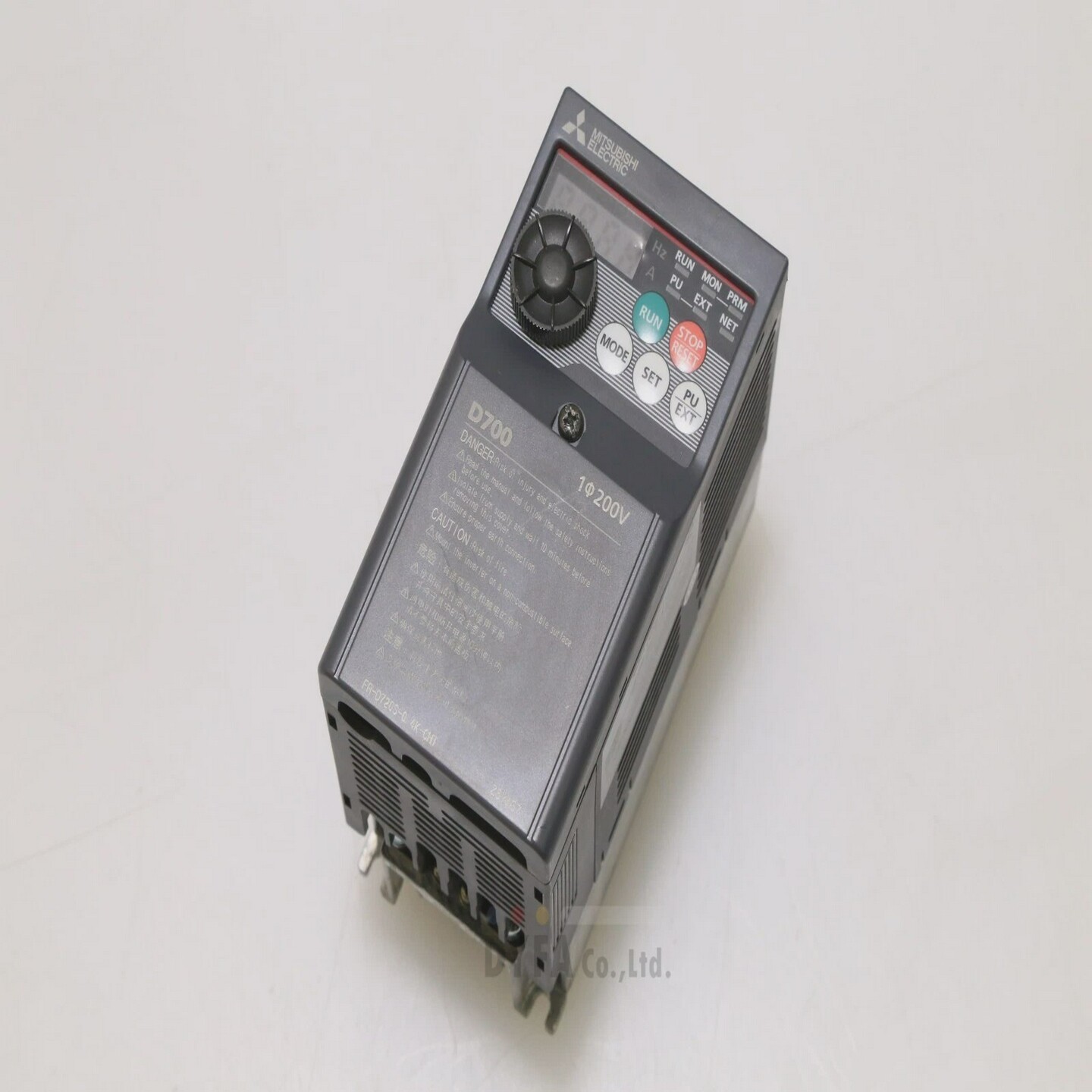 三菱VFDFR-D720S-0.4K-CHT变频器1PHAC200-240VDRV-I-3045