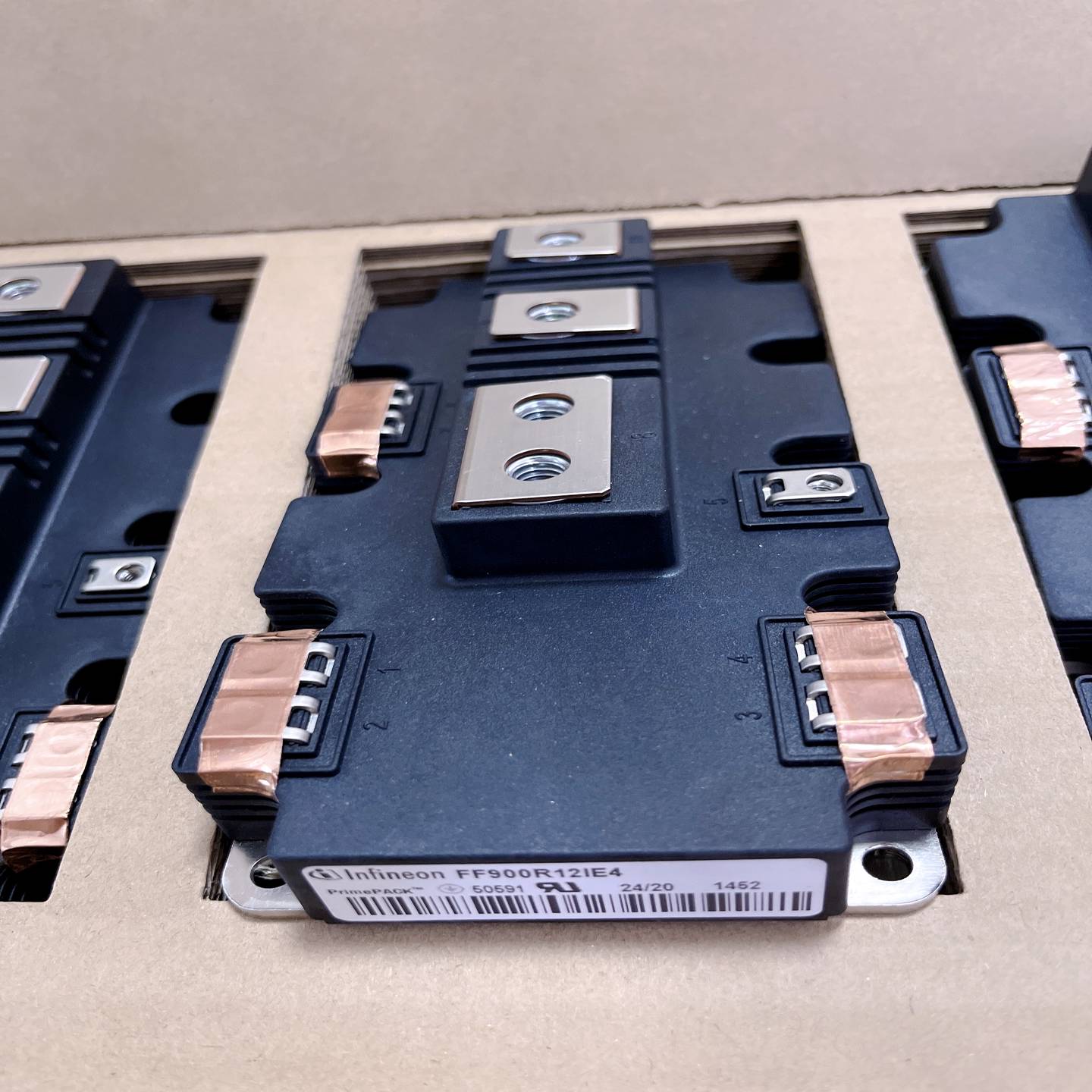 FF900R12IE4英飞凌IGBT、质量保证！价格询价