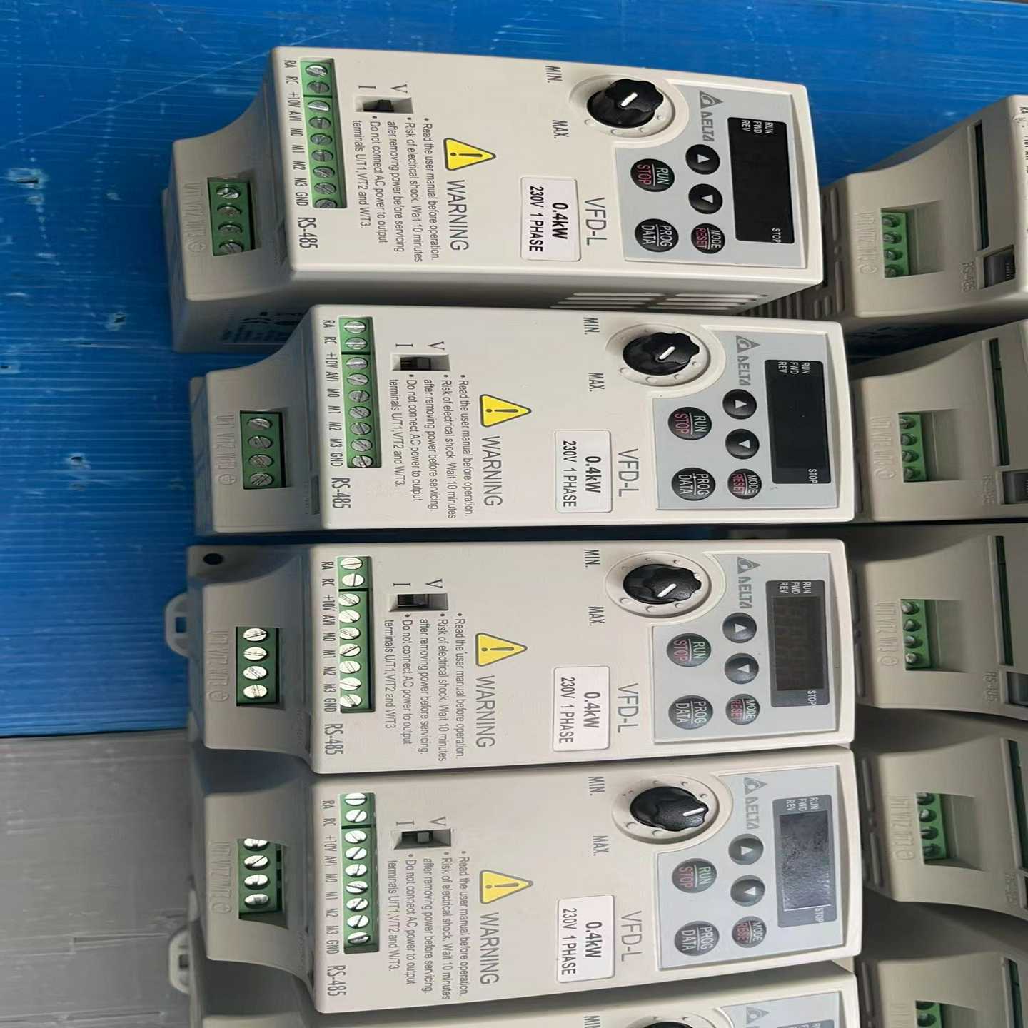 【议价】台达变频器VFD004L21A95新测试