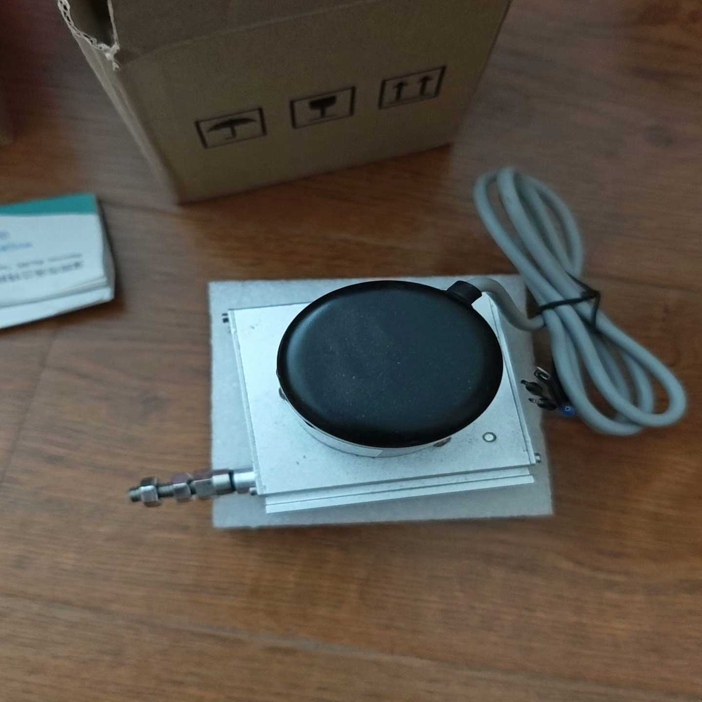 询价~两个1米拉绳传感器，未使用