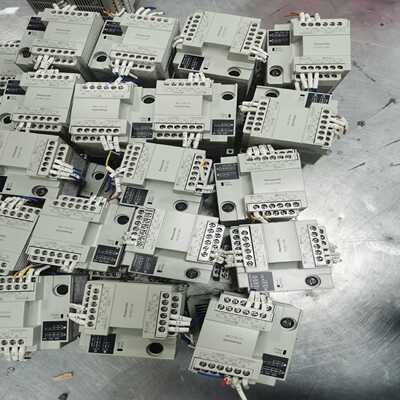 松下plc主机AFPX0L14R-F，成色漂亮，功能正常，完--议价商品