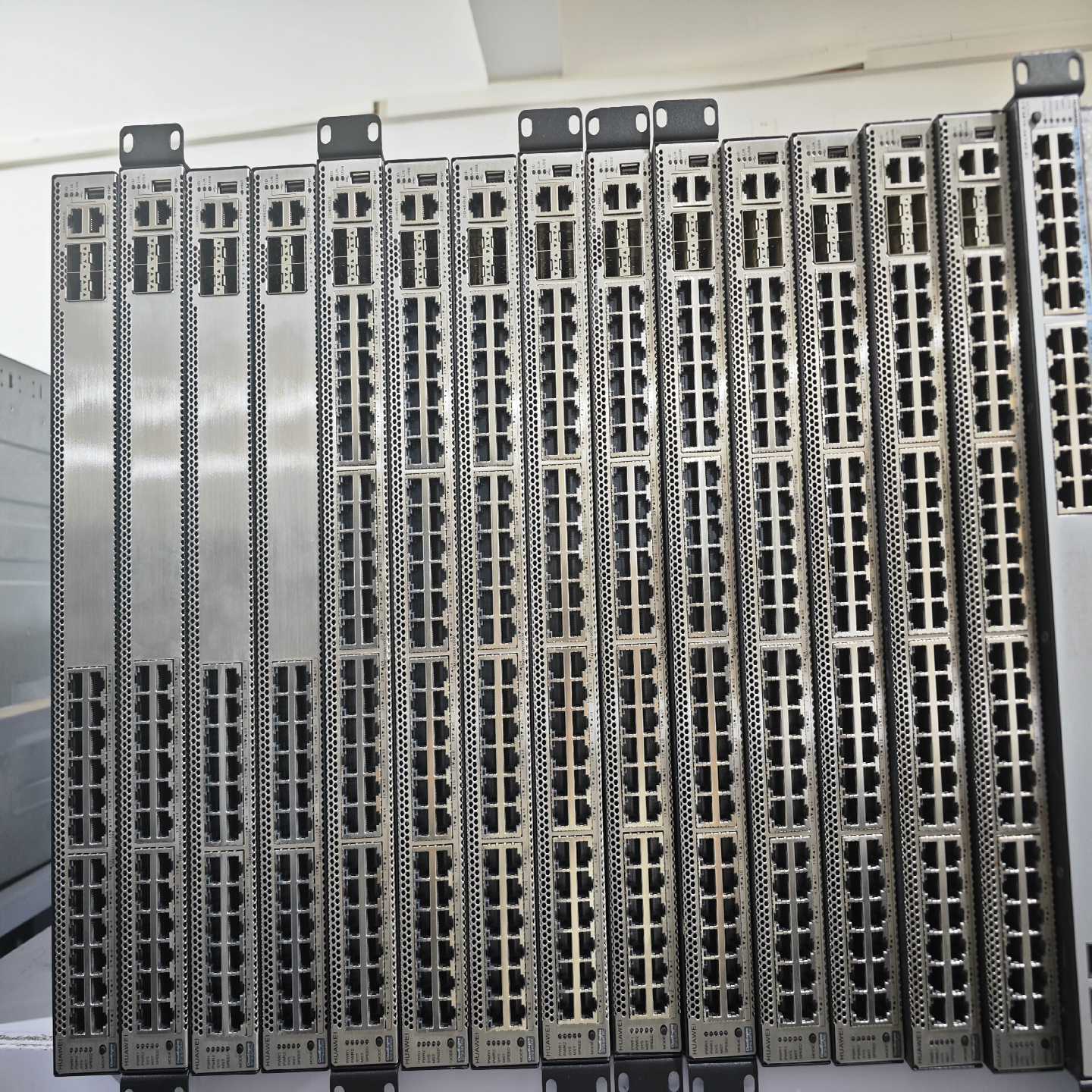 询价华为S5736-S24T4XC/S5736-S48T4