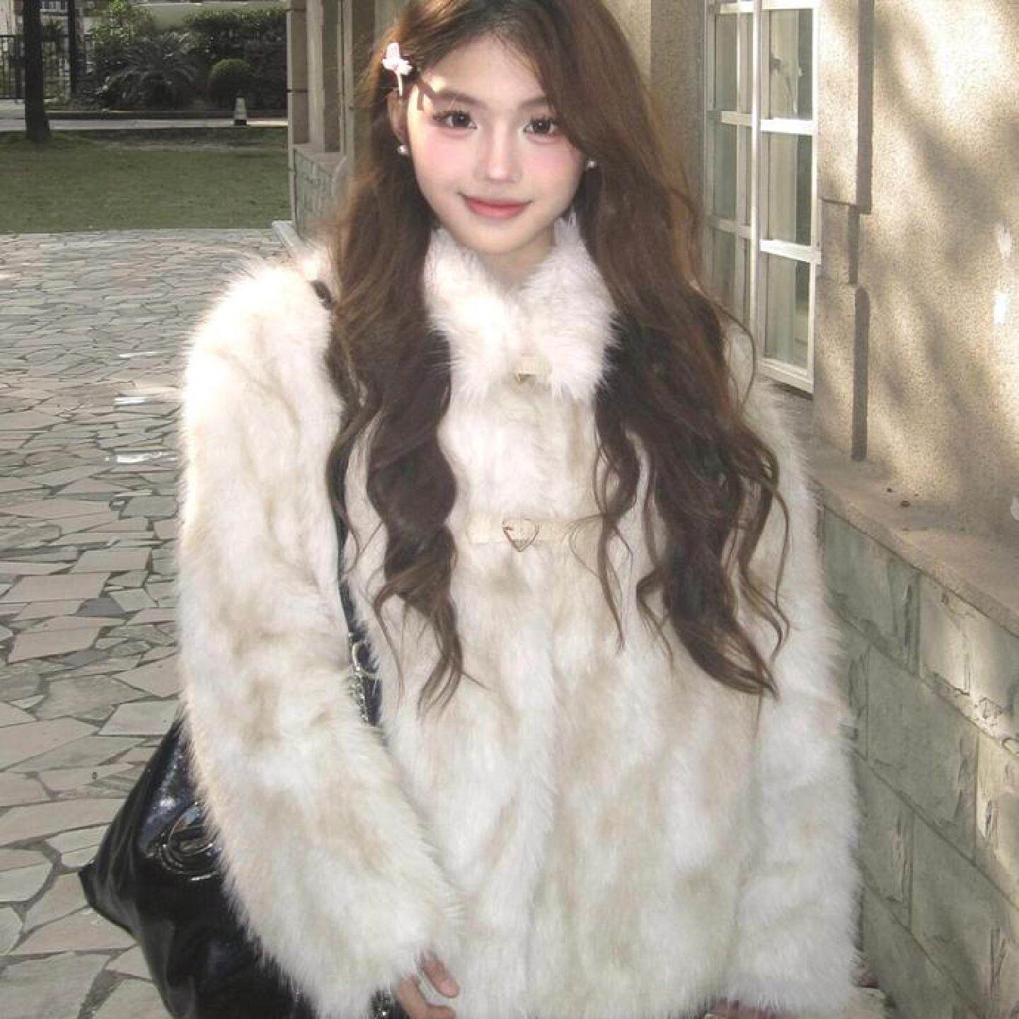 年轻款环保狐狸毛皮草外套女短款冬季时尚洋气加厚高级毛毛绒上衣