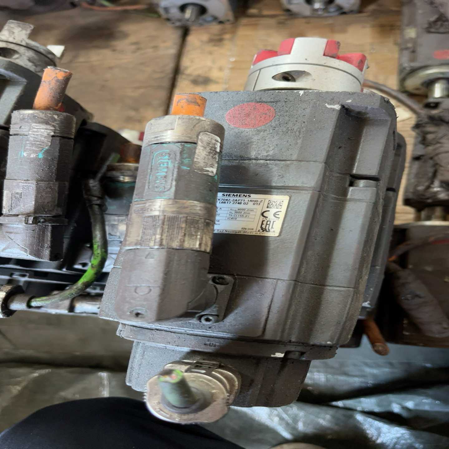 1FK7042-5AF71-1RH0-Z成色非常新~询价