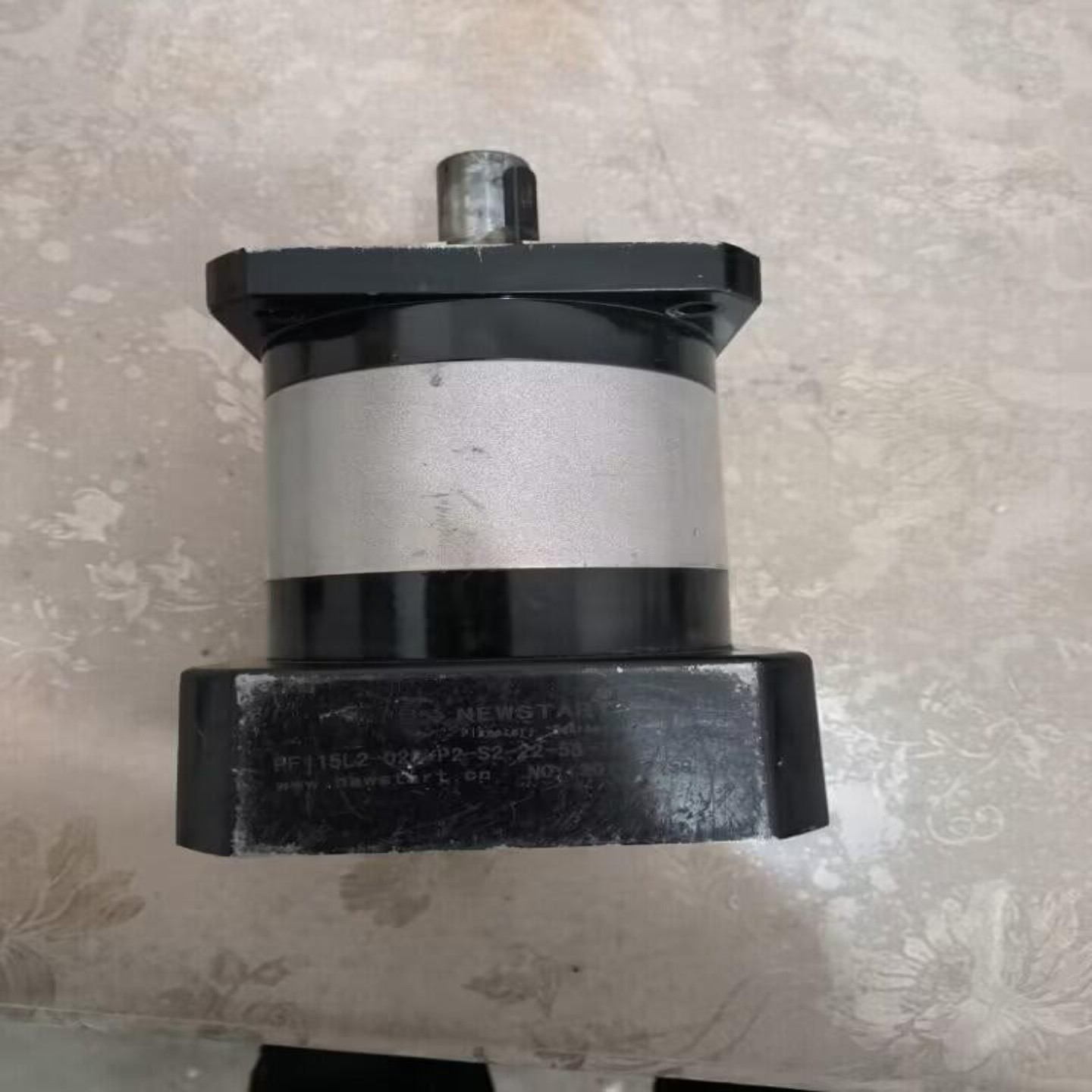 NEWSTART纽氏达特行星减速机PF115L2-020-P询价