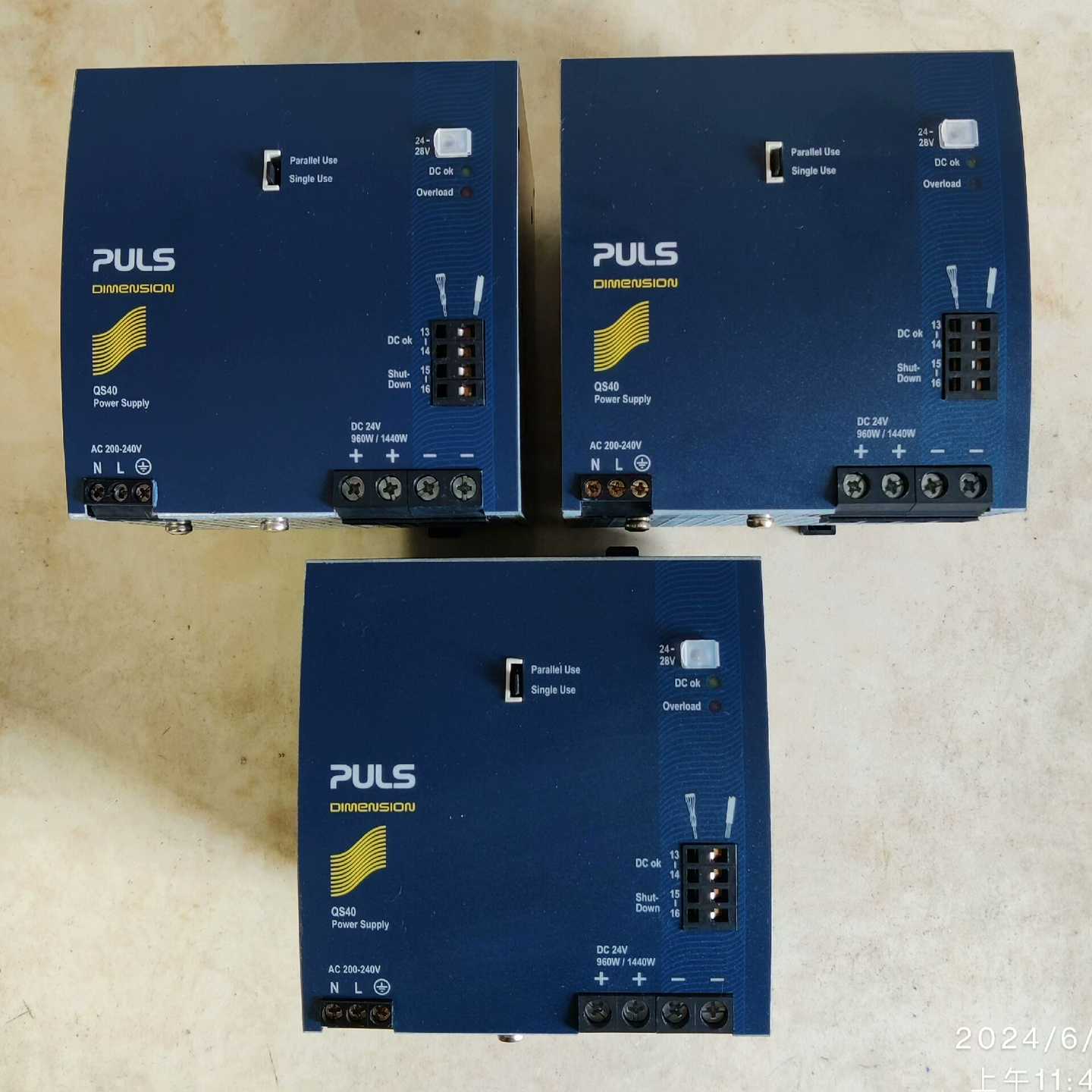 /普尔世开关电源:QS40.244、DC24v40a。实物询价