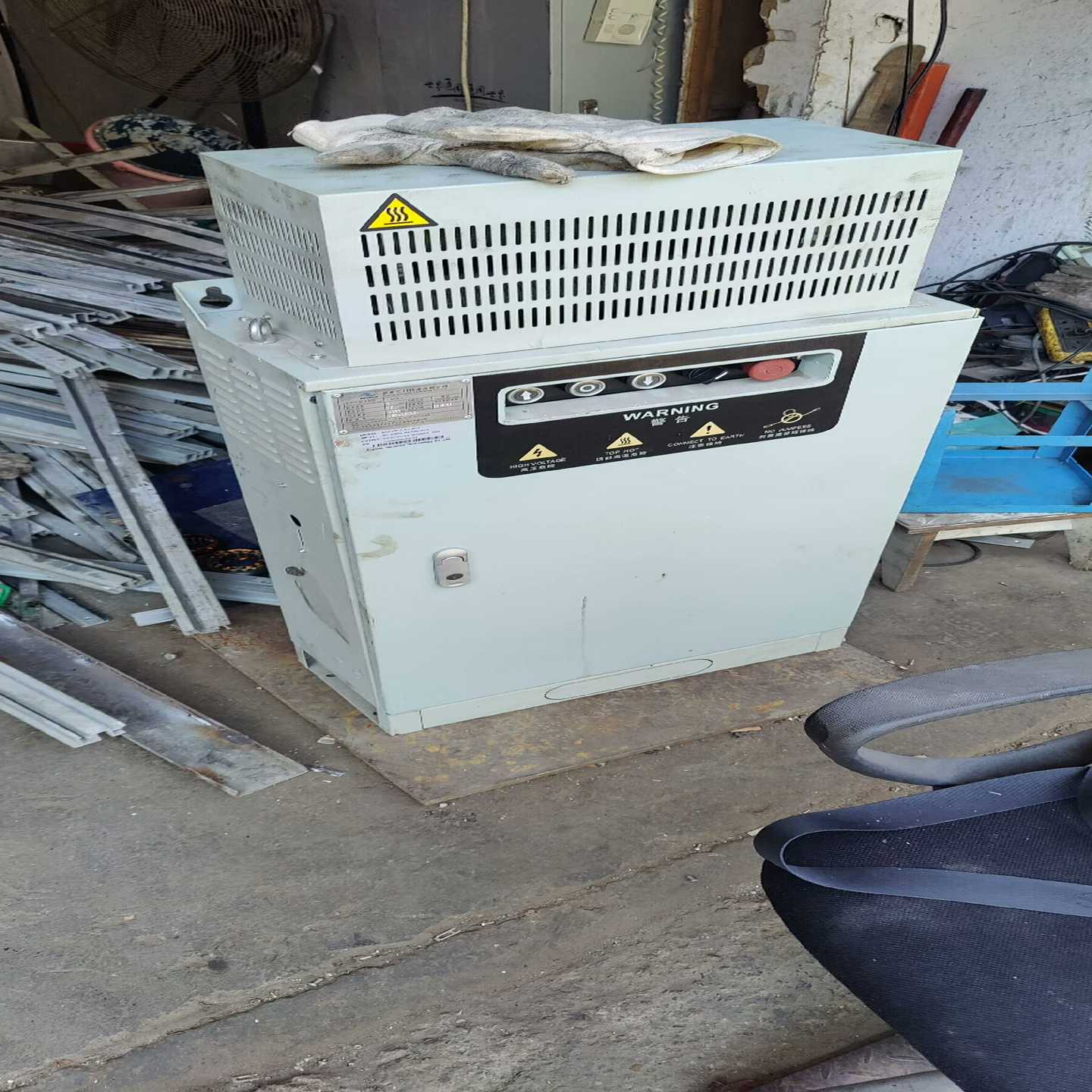 议价运行中拆机苏州汇川异步电梯控制柜一x个,变频器是NICE-L-现