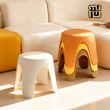 客厅小凳子高级感塑料凳家用矮凳结实耐用可叠放软包加厚板凳浴室