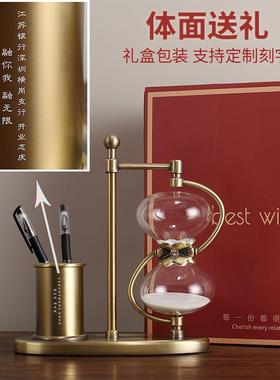 办公室桌EH6028面教笔筒摆件轻漏实用装沙饰品送老师师节礼物刻字
