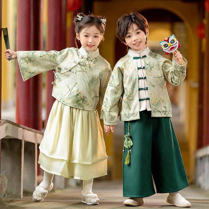 男女童国风汉服兄妹装表演服儿童秋冬款幼儿园服小学生元旦演出服
