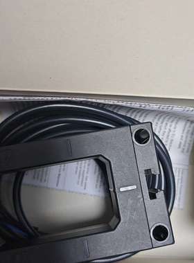 E3Z-GP11B        14个现货