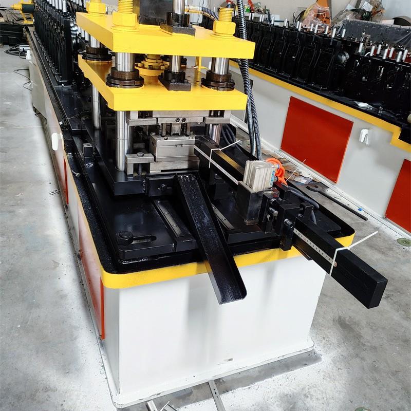 厂家供应供应道轨导轨冷弯成型设备滚压成型设备双节导轨机