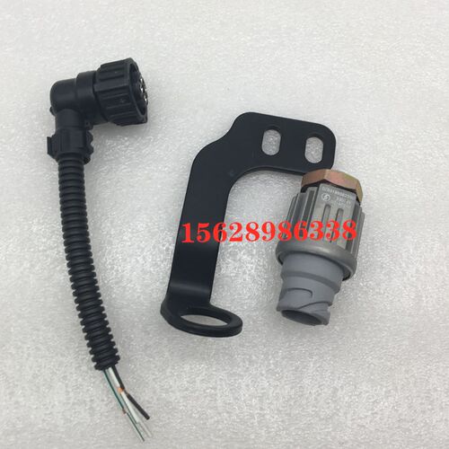 陕汽德龙新M3000F3000X3000制动灯开关刹车灯感应传感器原厂配件