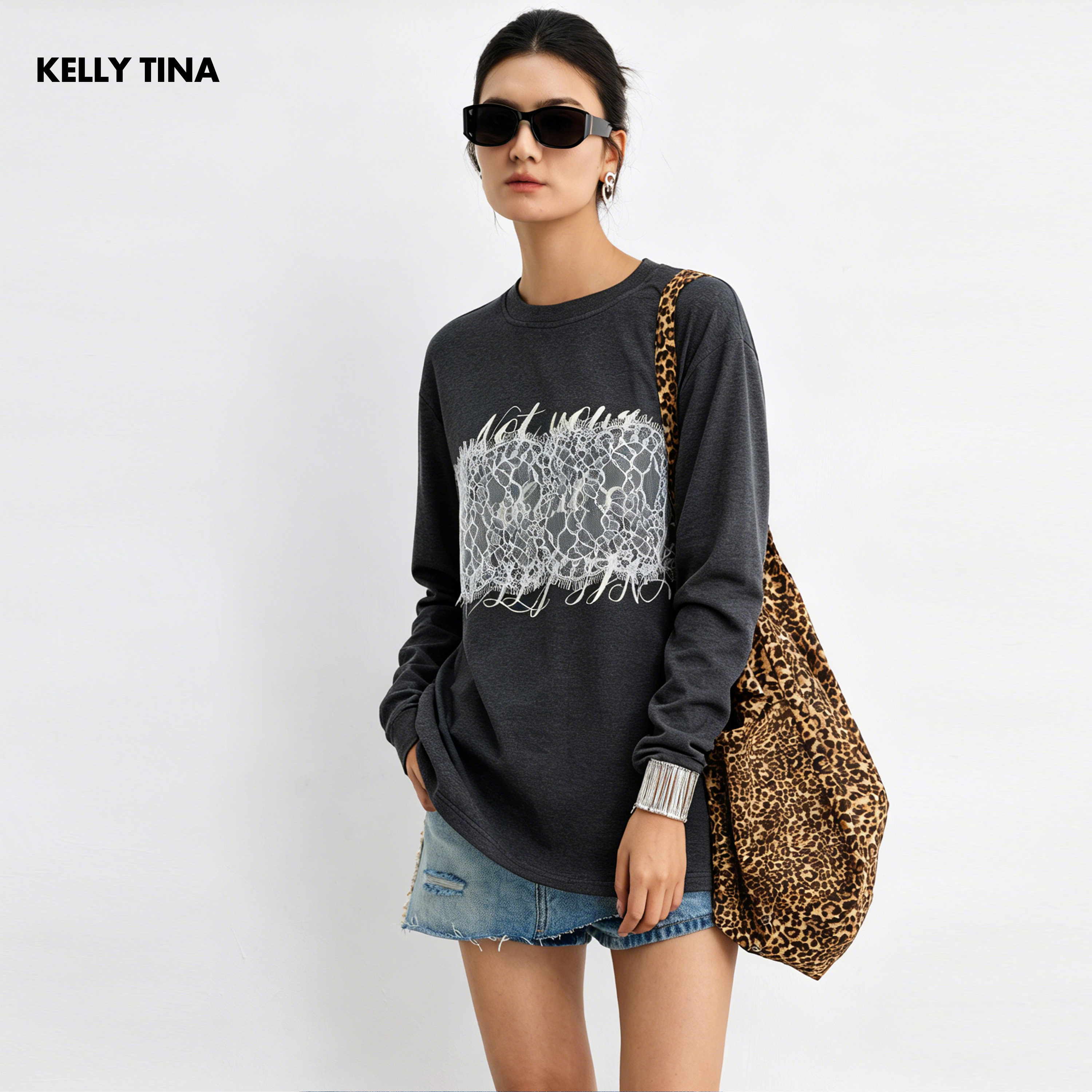 KELLY TINA 印花休闲宽松长袖T恤女秋季新品灰色圆领蕾丝拼接上衣