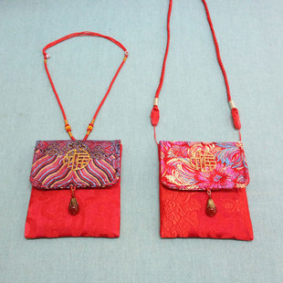 宝宝满月周岁结婚订婚挂脖子红绳布红包袋过年小孩儿童斜挎利是封