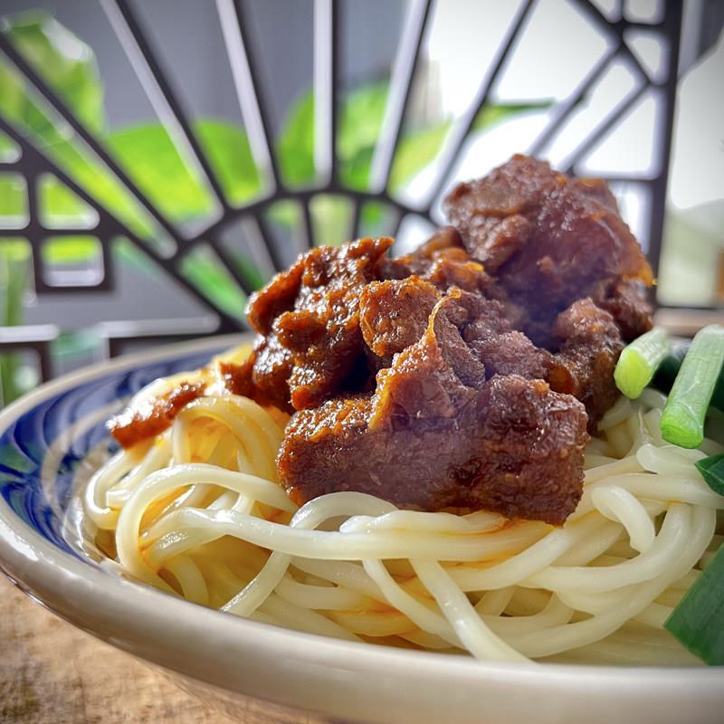 正宗云南肉酱云南特产杂酱焖肉米线帽子牛肉拌面酱猪肉肉沫炸酱浇