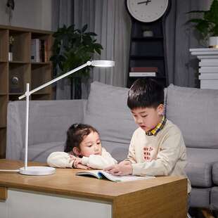荣耀（HONOR） 亲选三思圆盘台灯柔光护眼床头卧室书桌学习儿童阅
