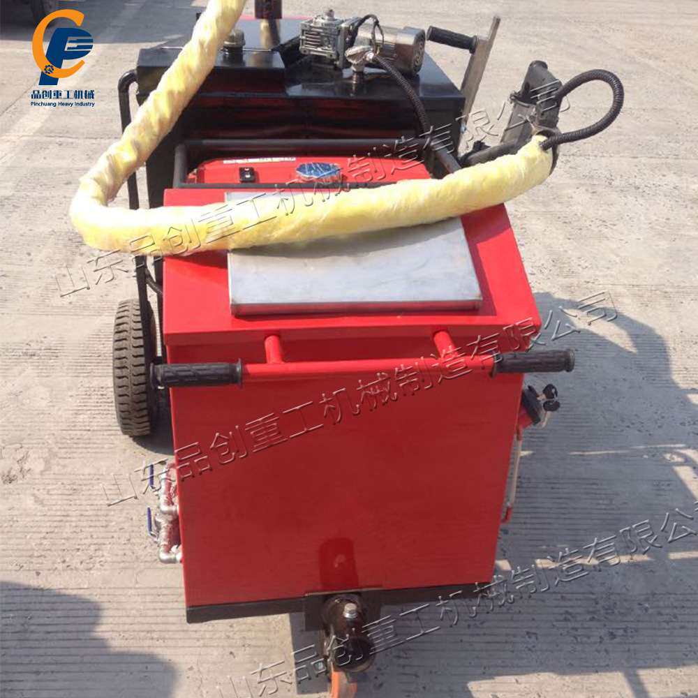 路面裂缝修补灌浆机 沥青路面灌缝机 road crack sealing machine