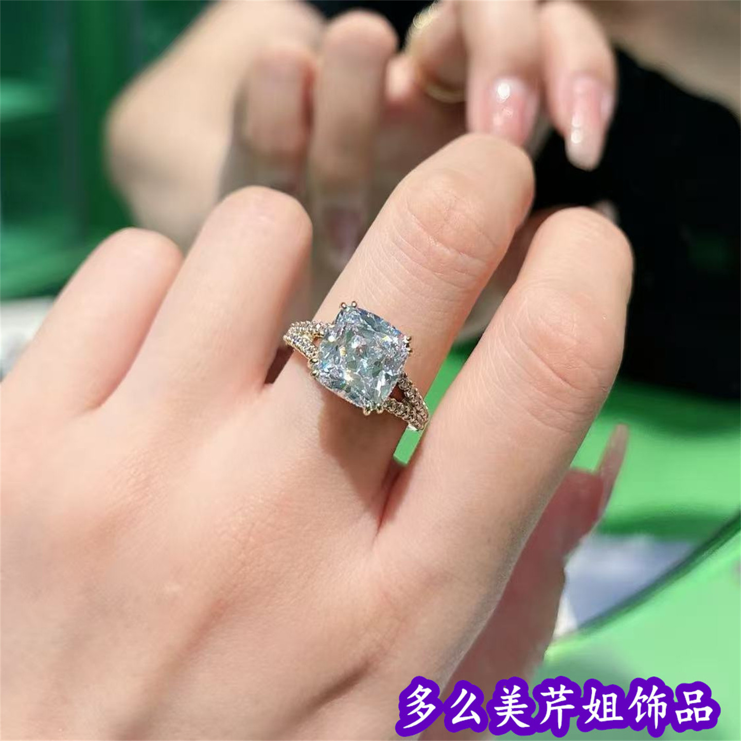 王一博海报同款跳动的心女戒指