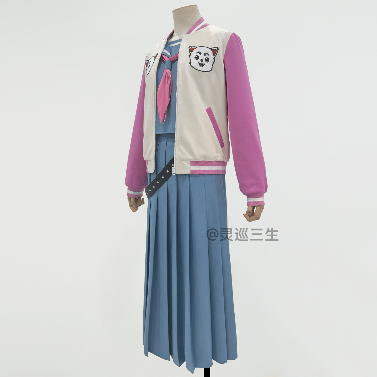 银魂3年Z班银八神乐cos水手服