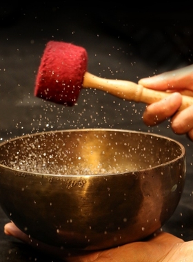 颂钵满月钵乐器尼泊尔手工纯铜桑塔钵碗瑜伽静心钵冥想六字佛音碗