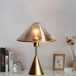 美式 台灯设计师创意铜色玻璃灯罩沙发边灯台灯卧室床头灯 现代个性