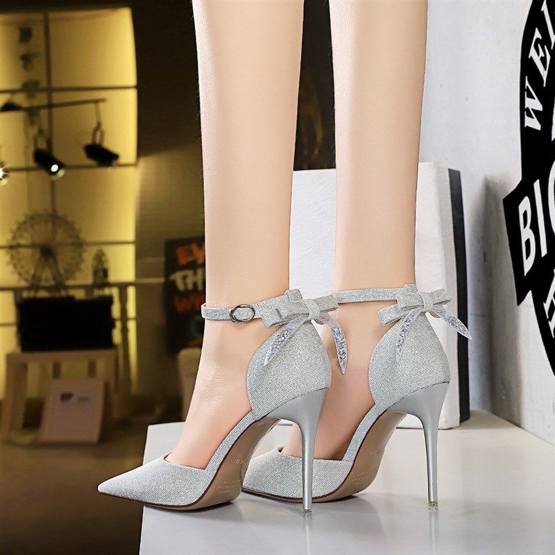 银色高跟鞋设计感小众凉鞋新款夏款婚鞋细跟气质女神范网红女单鞋,女鞋,罗马凉鞋,淘宝优惠券,粉丝福利购,淘宝优惠卷