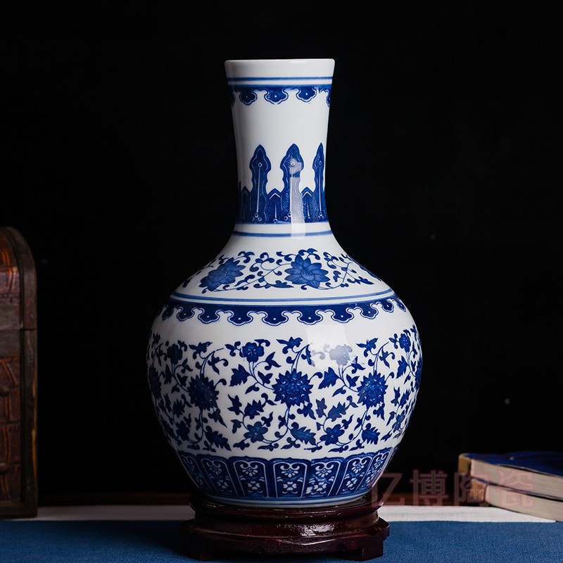 景德镇陶瓷器仿古青花瓷花瓶摆件现代简约客厅装饰插画工艺品图片