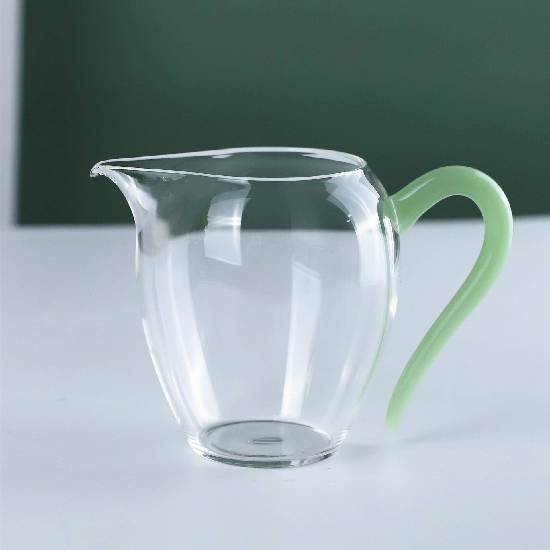 尖嘴彩色把手高硼硅玻璃公道杯茶海分茶器大容量透明玻璃企鹅公杯