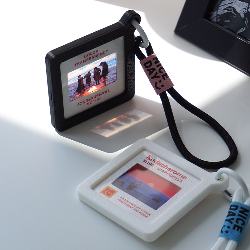 钥匙扣定制反转胶片挂件钥匙扣小相框相册周边保护套亚克力照片