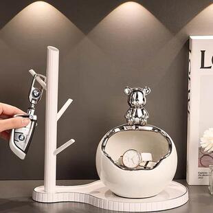 入户门口玄关放钥匙置物架收纳摆件轻奢高档鞋柜客厅暴力熊装饰品