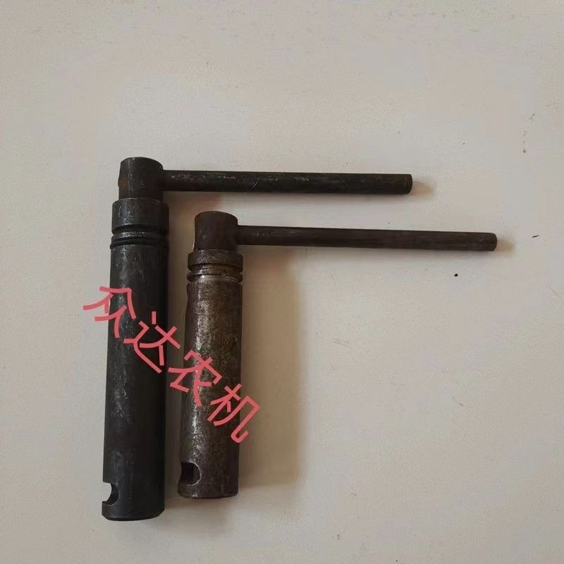拖拉机配件 小四轮牛头锁紧轴 提升器牛头锁紧轴图片