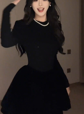 黑色加绒连衣裙2025秋冬新款收腰显瘦法式赫本风内搭外穿高级感裙