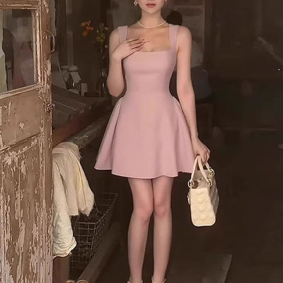 【赠运费险】粉色连衣裙